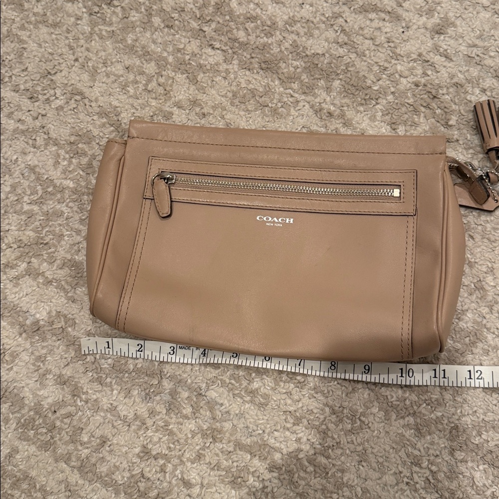 Coach Beige Clutch - Picture 14 of 15